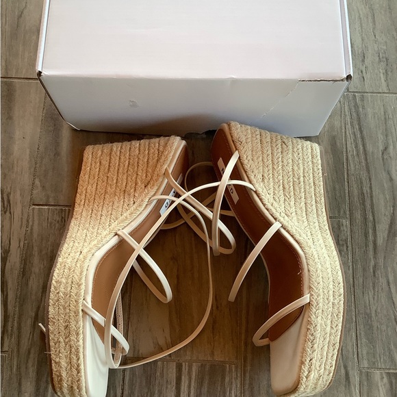 Na-kd Sandals - Size 39- NWT - Picture 3 of 5